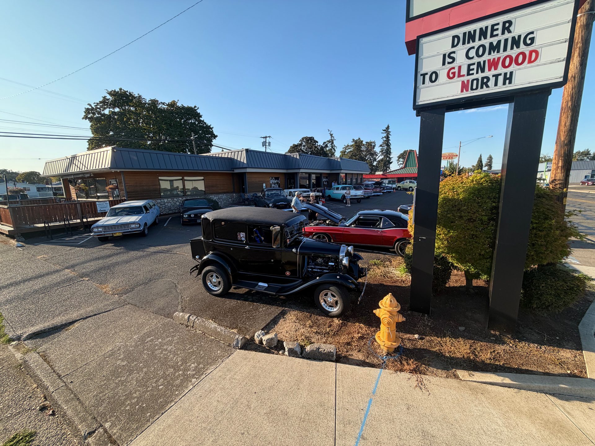 Ivy Street, Junction City