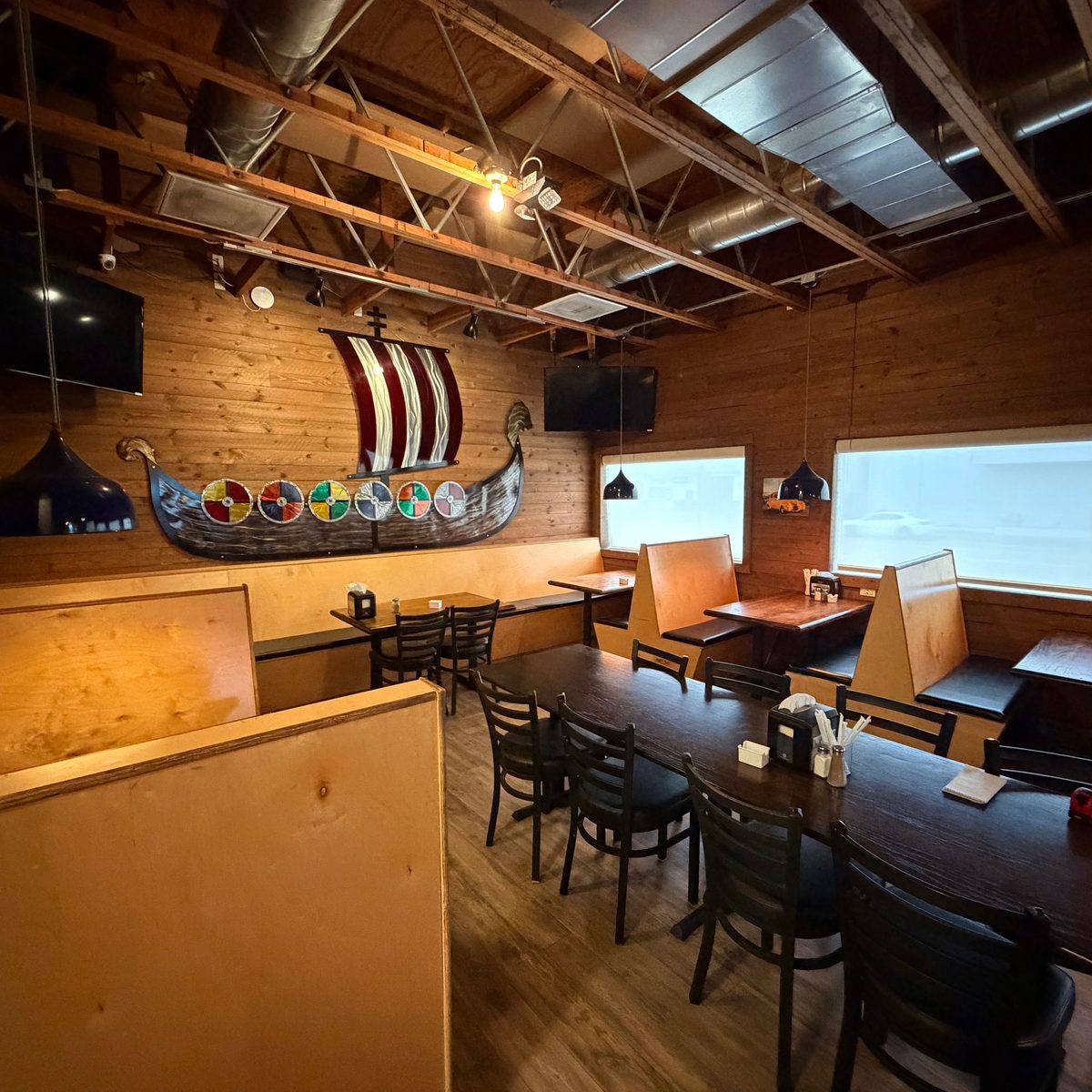 Wooden Booths. Hot Coffee. Real Food.